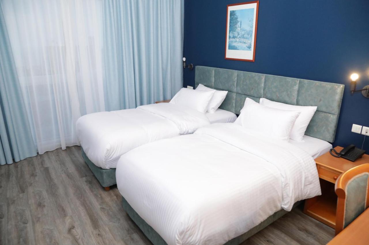 El Sheikh Suites Hotel Beirut Esterno foto