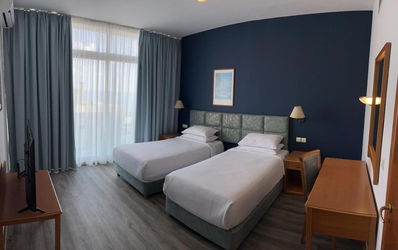 El Sheikh Suites Hotel Beirut Esterno foto