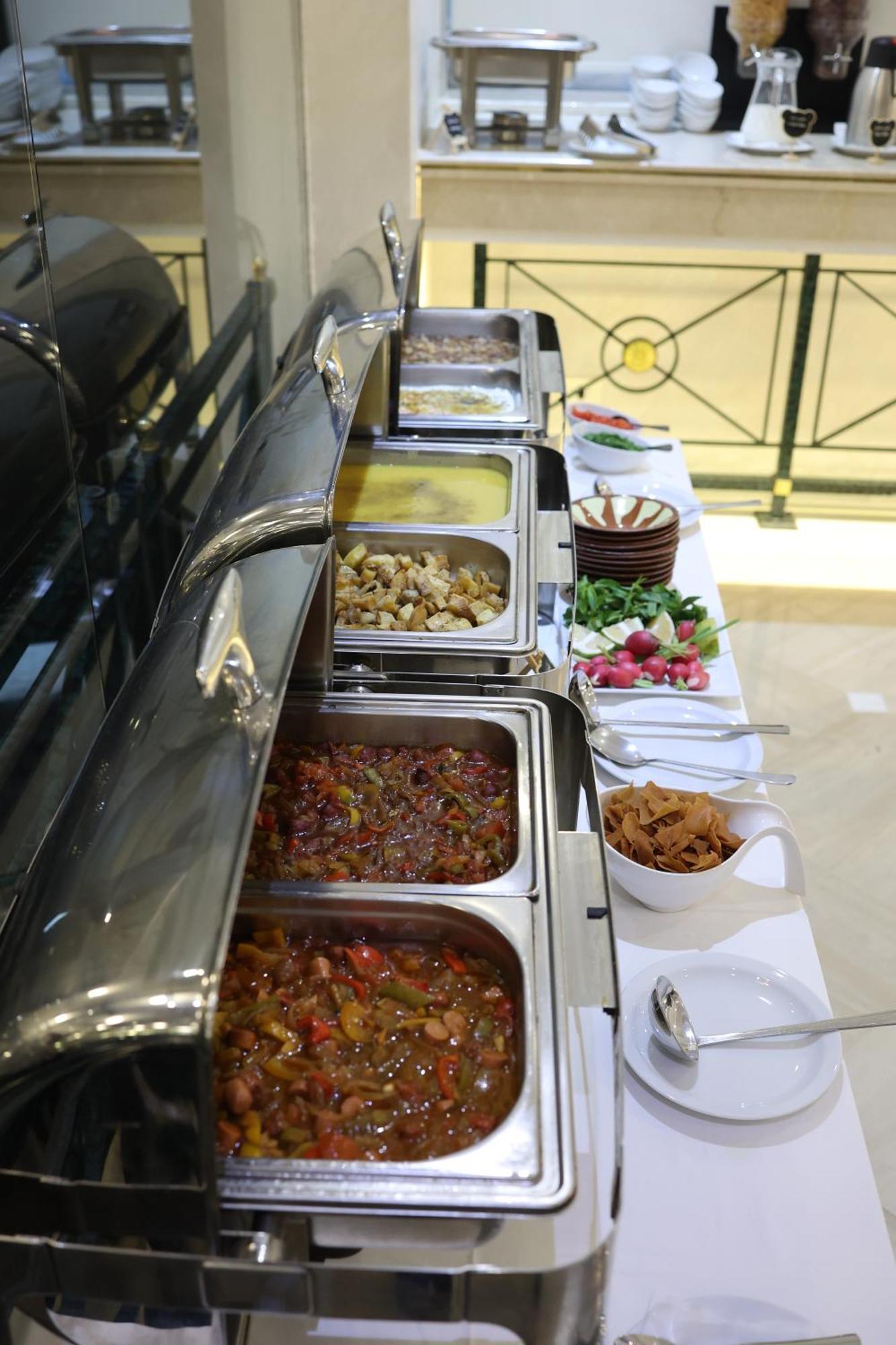 El Sheikh Suites Hotel Beirut Esterno foto